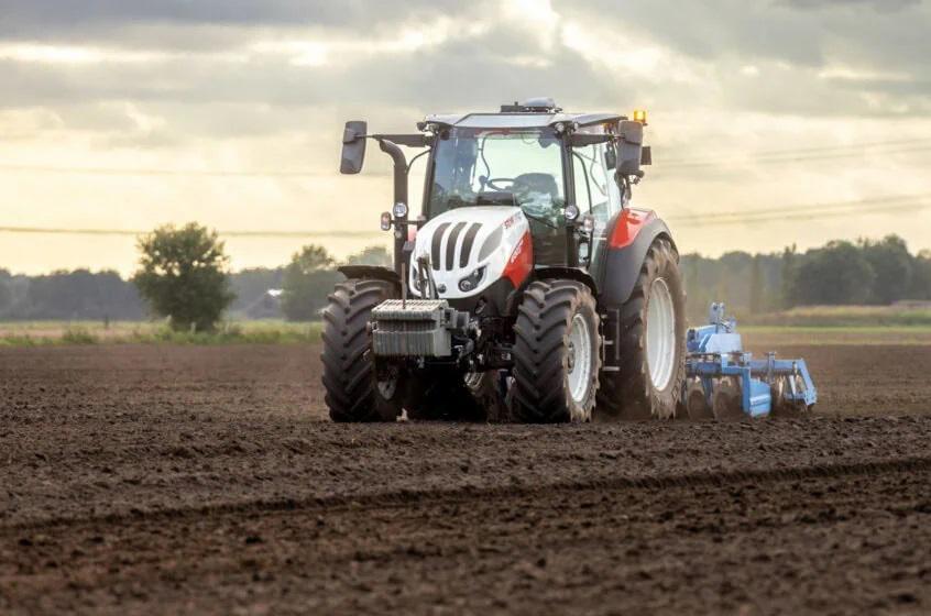 What autonomous tractors are already on the market?